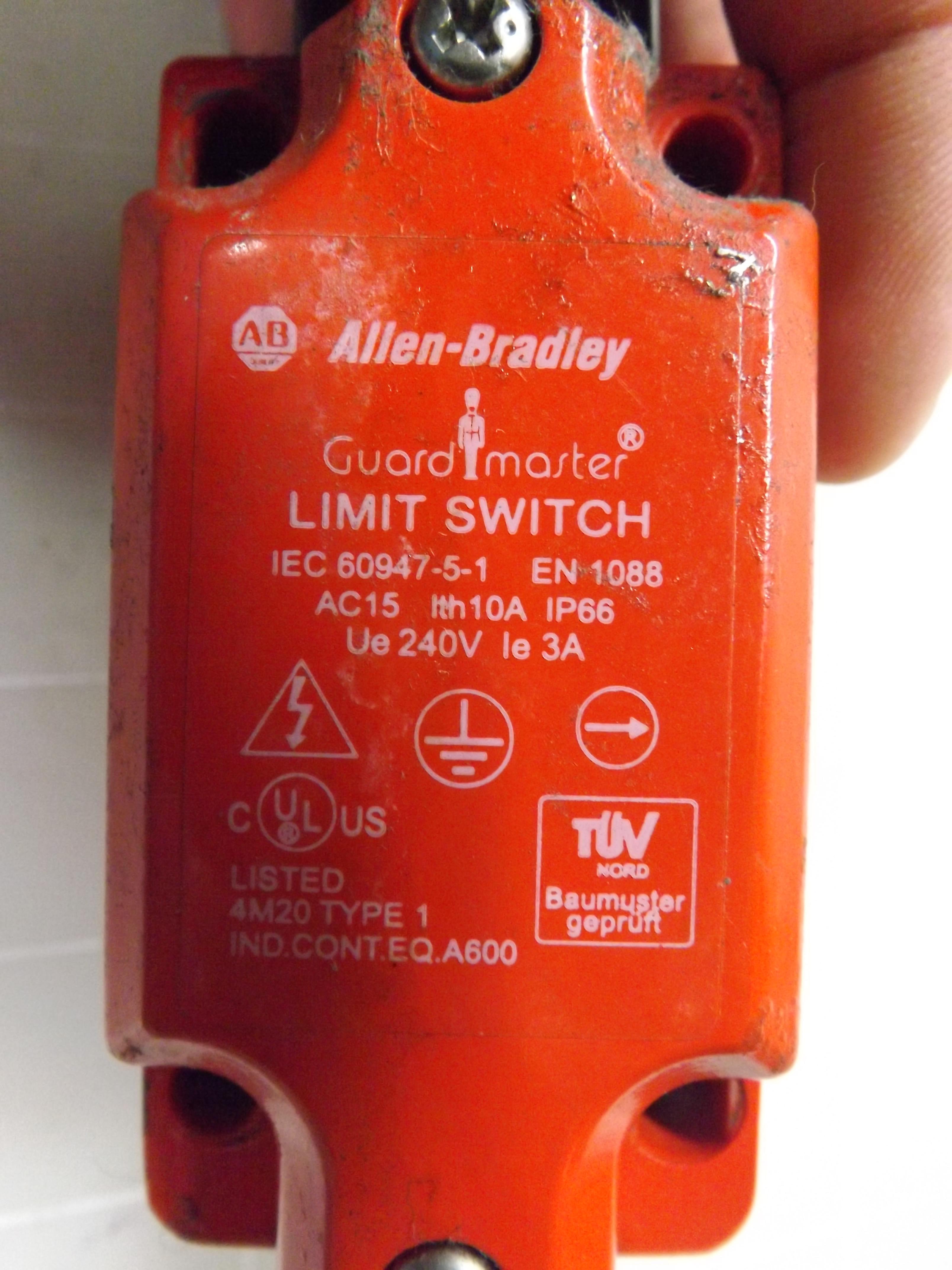 Allen Bradley Iec 60947 5 1 En 1088 Limit Switch T51322 Ebay Free Hot